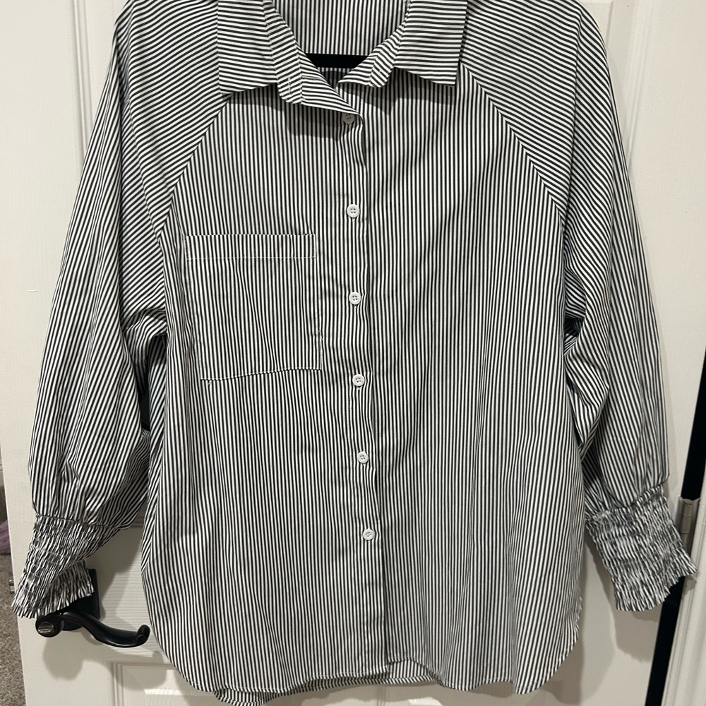 Striped Button-Up Shirt 3/4 sleeve